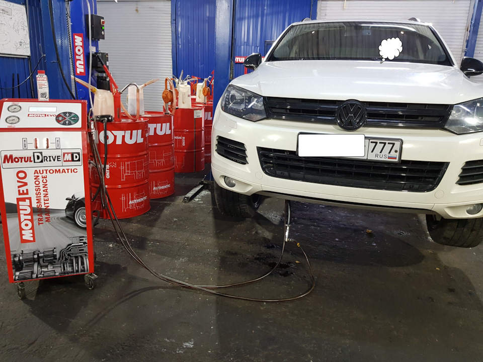 Замена масла в АКПП Volkswagen Touareg Замена масла в АКПП Volkswagen Touareg