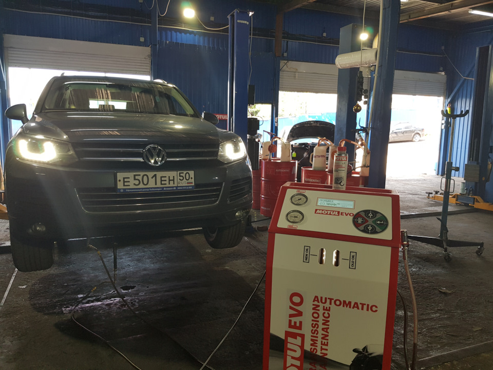 Замена масла в АКПП Volkswagen Touareg Замена масла в АКПП Volkswagen Touareg