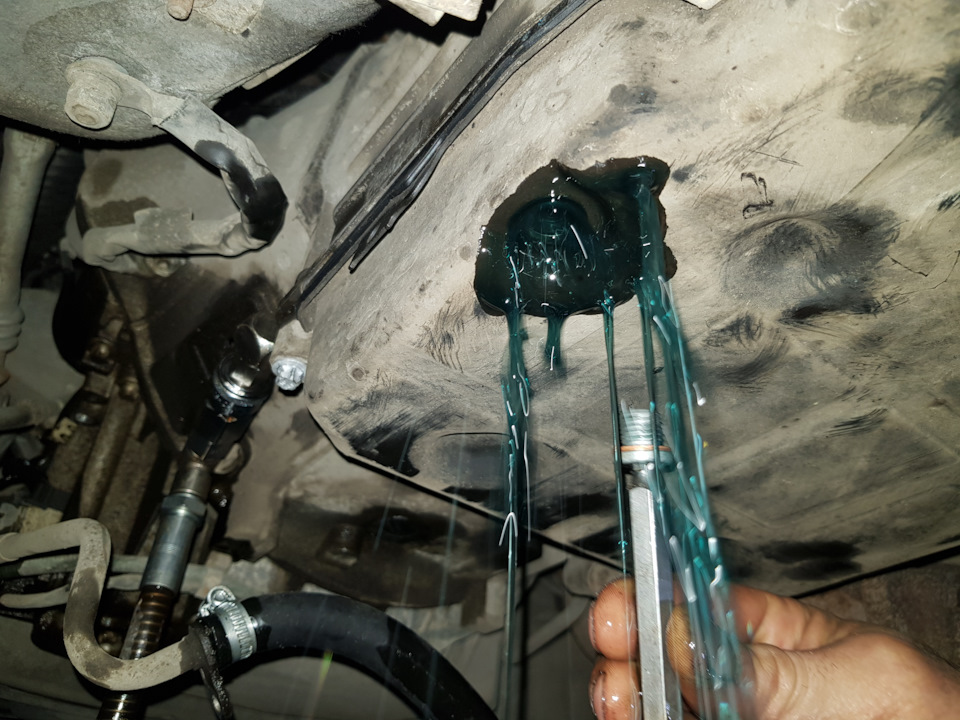 Аппаратная замена масла в коробке автомат C-Класс Аппаратная замена масла в коробке автомат C-Класс