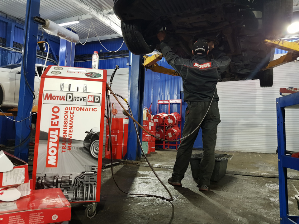 Замена масла в АКПП E-Класс Замена масла в АКПП E-Класс