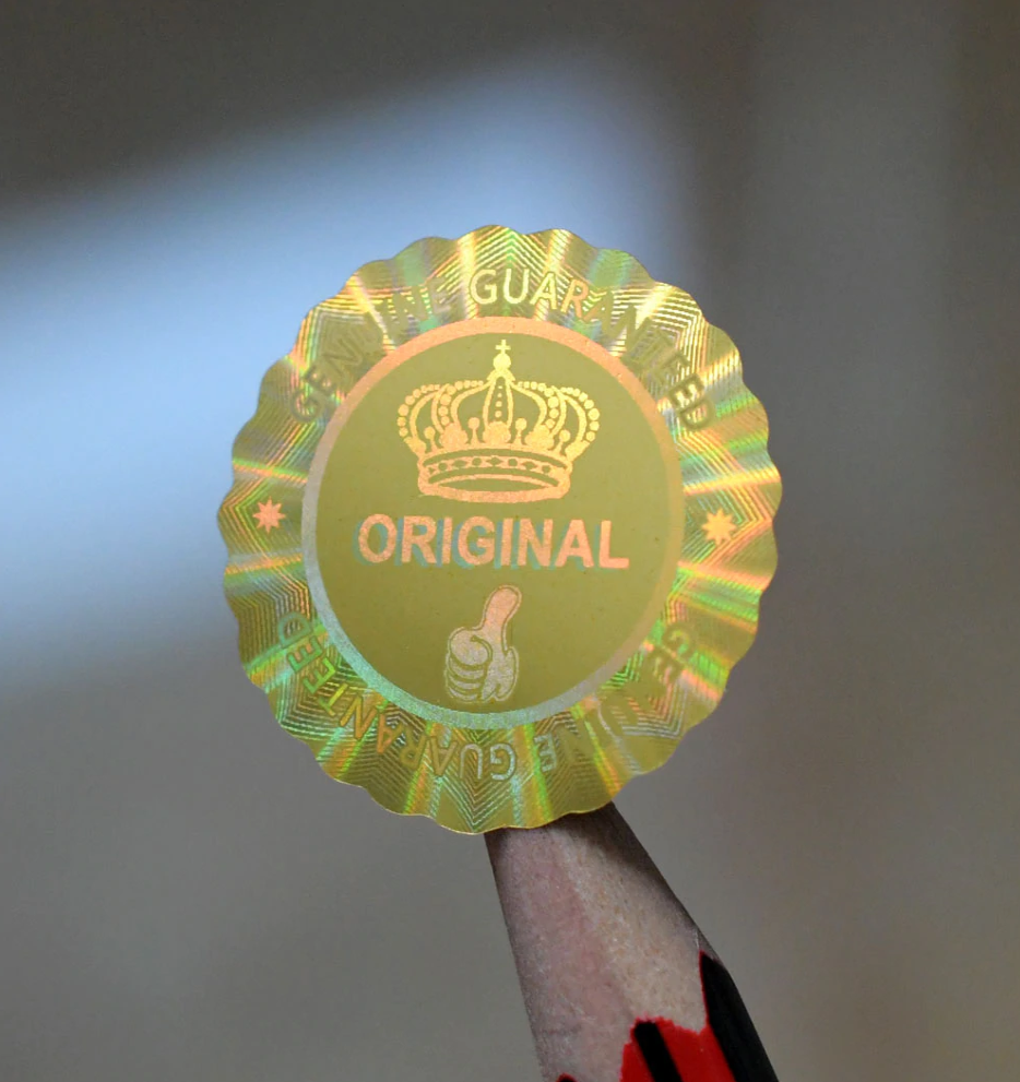 Голограмма Original Корона Голографическая наклейка Original Корона на золотой фольге 20 мм