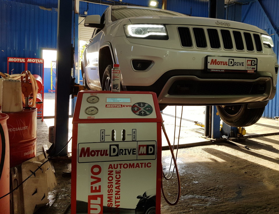 Замена масла в АКПП Jeep Grand Cherokee Замена масла в АКПП Jeep Grand Cherokee