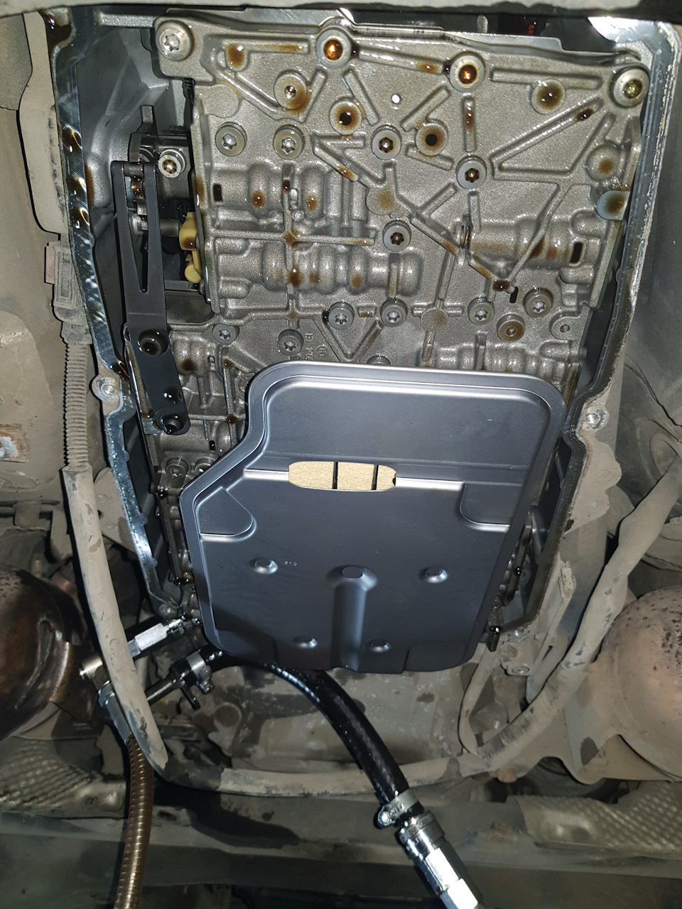 Аппаратная замена масла в автоматической коробке E-Класс Аппаратная замена масла в автоматической коробке E-Класс Mercedes-Benz