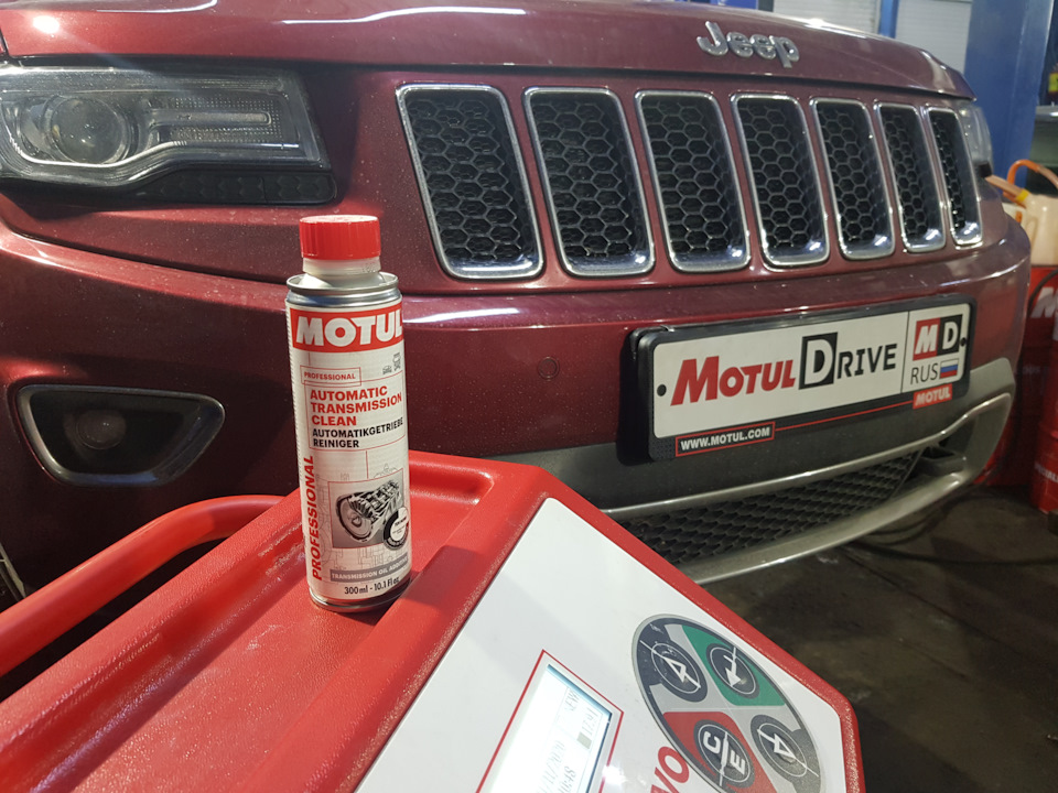Замена масла в автоматической коробке Grand Cherokee Замена масла в автоматической коробке Grand Cherokee