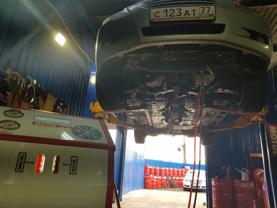 Замена масла в автомате Toyota Camry Замена масла в автомате Toyota Camry