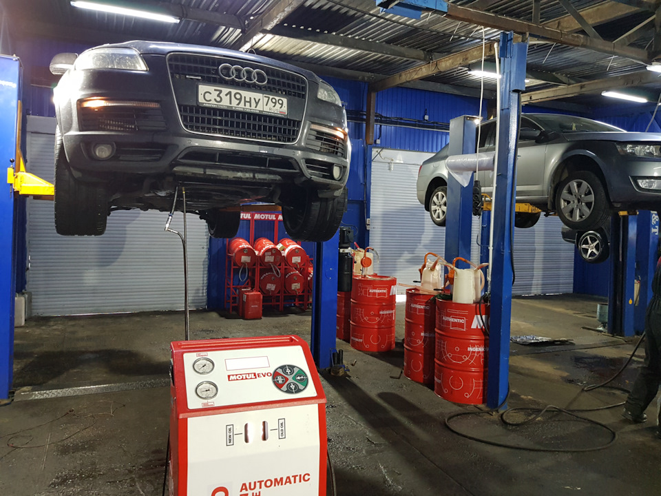 Замена масла в АКПП Audi Q7 Замена масла в АКПП Audi Q7