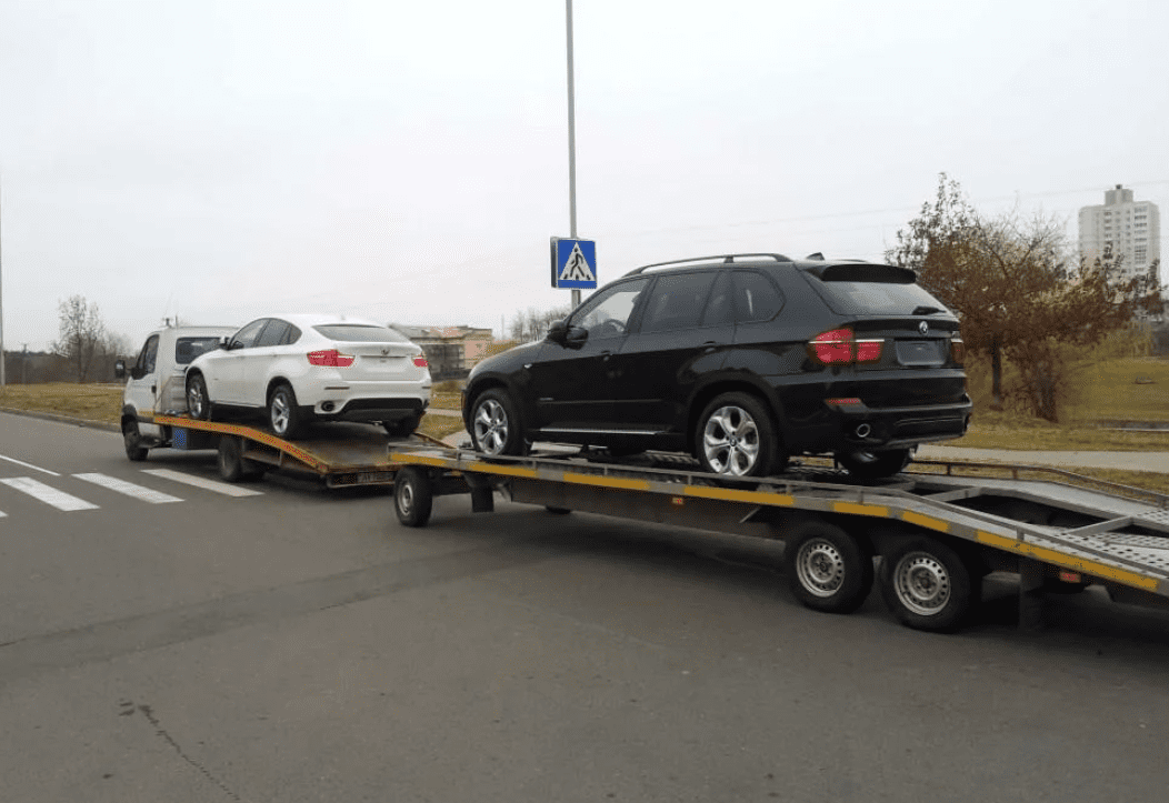 Эвакуатор с трёхосным прицепом