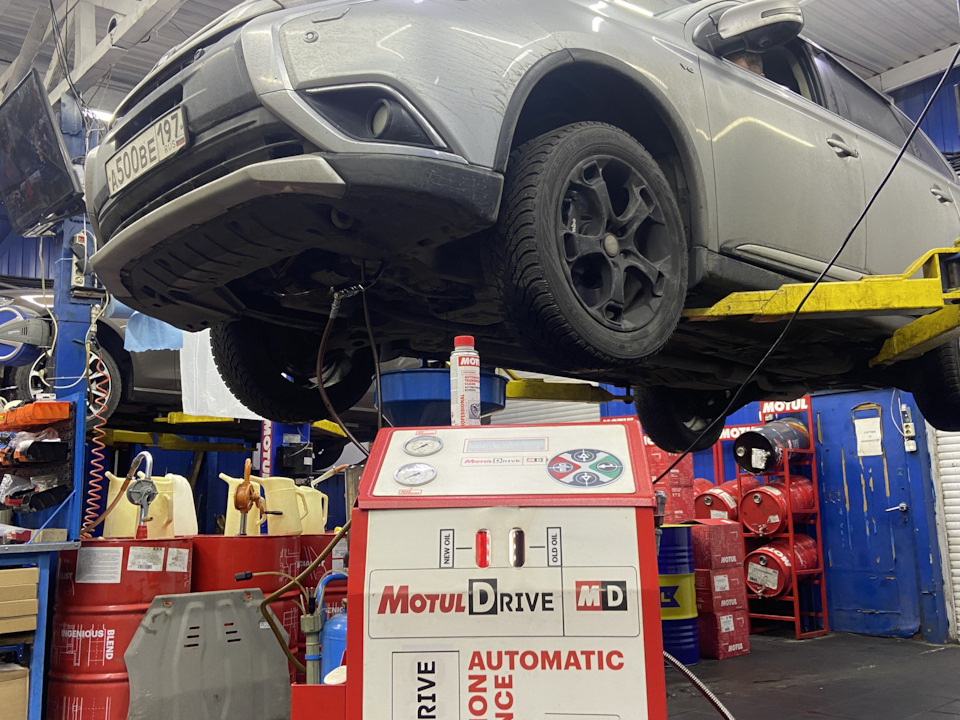 Замена масла в автомате Mitsubishi Outlander Замена масла в автомате Mitsubishi Outlander
