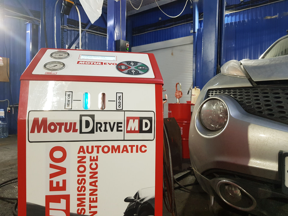 Аппаратная замена масла в автоматической коробке Juke Аппаратная замена масла в автоматической коробке Juke Nissan
