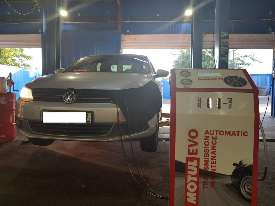 Замена масла в АКПП Volkswagen Jetta Замена масла в АКПП Volkswagen Jetta