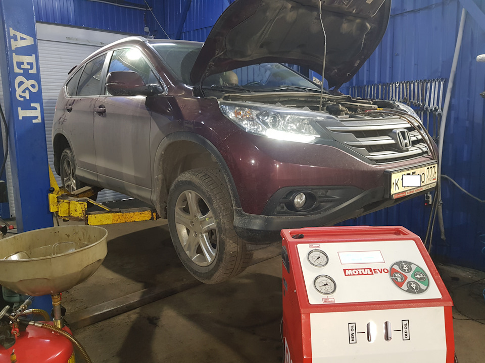 Аппаратная замена масла в автоматической коробке CR-V Аппаратная замена масла в автоматической коробке CR-V Honda