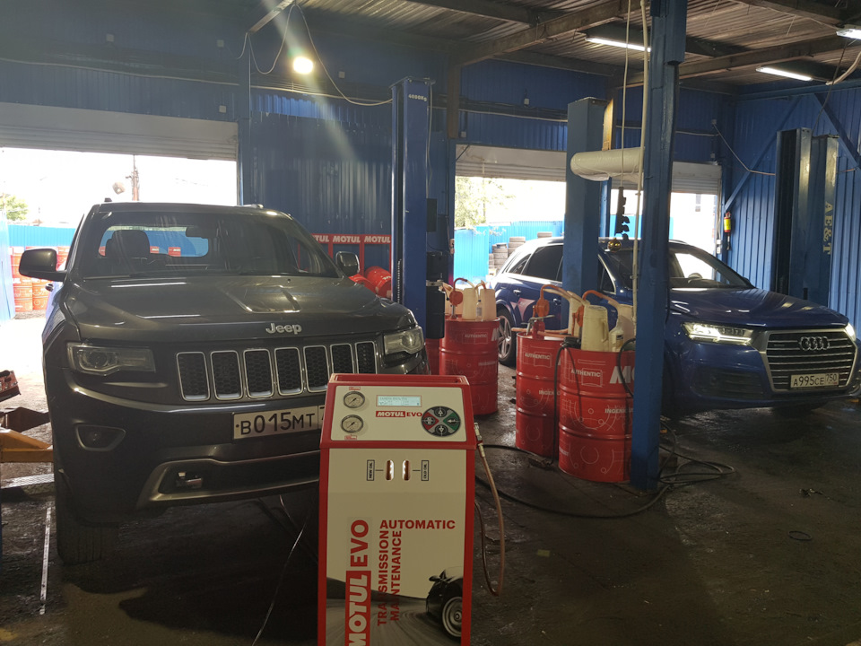 Замена масла в АКПП Jeep Grand Cherokee Замена масла в АКПП Jeep Grand Cherokee