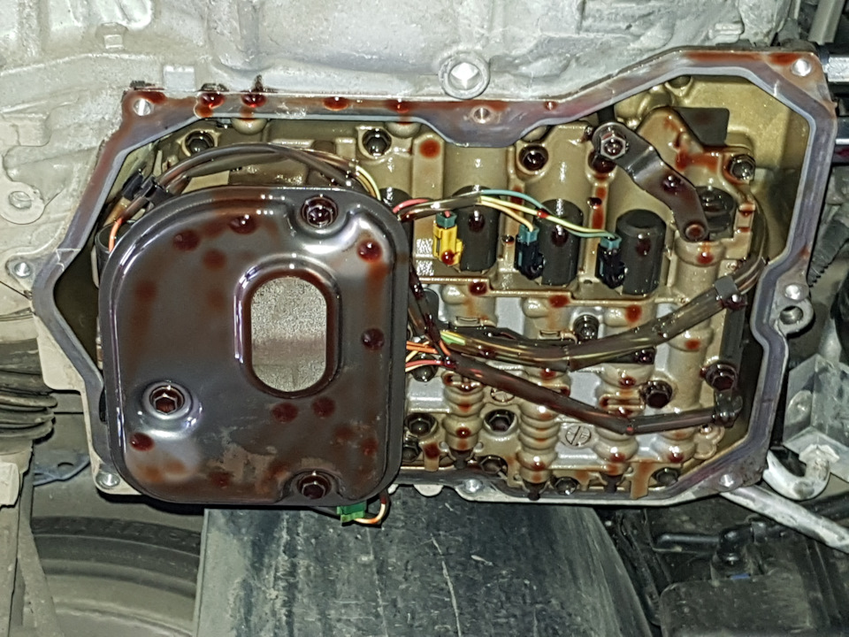 Замена масла в коробке автомат Volkswagen Tiguan Замена масла в коробке автомат Volkswagen Tiguan