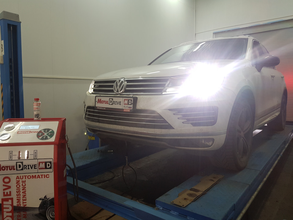 Замена масла в АКПП Volkswagen Touareg Замена масла в АКПП Volkswagen Touareg