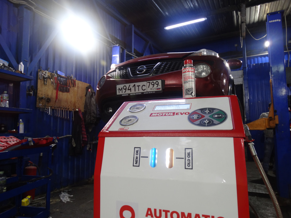 Замена масла в автомате Juke Замена масла в автомате Juke