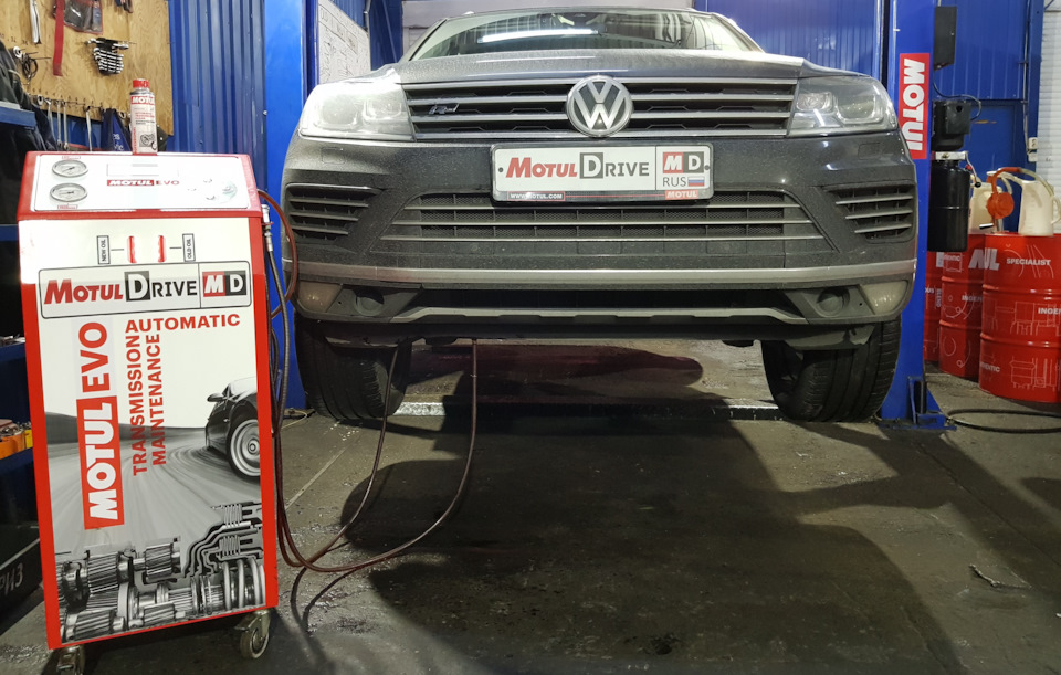 Замена масла в АКПП Volkswagen Touareg Замена масла в АКПП Volkswagen Touareg