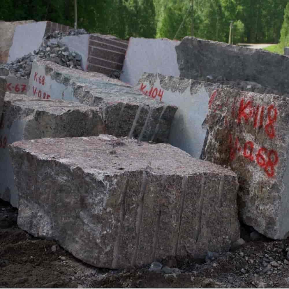 Блоки из красного гранита Красногорский Блоки из красного гранита Красногорский