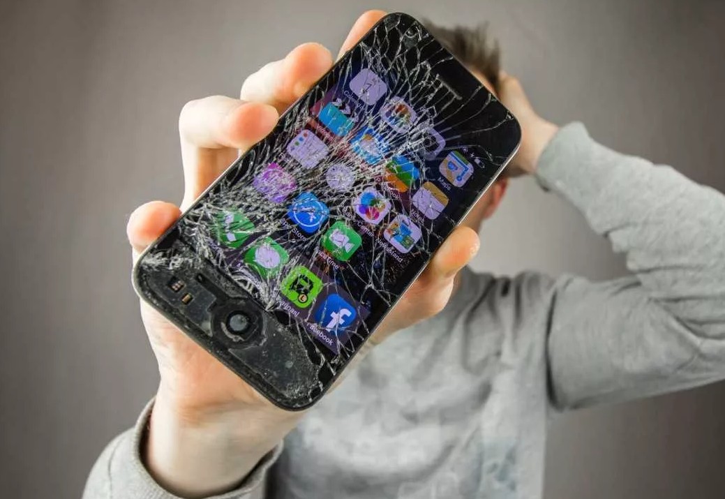 Ремонт айфонов / iPhone в Воронеже Что делать, если Вам необходим ремонт айфона / iPhone в Воронеже