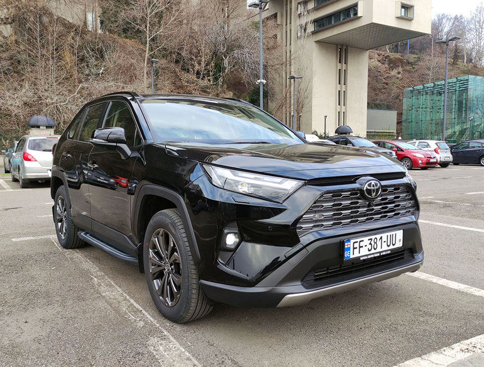 TOYOTA RAV4