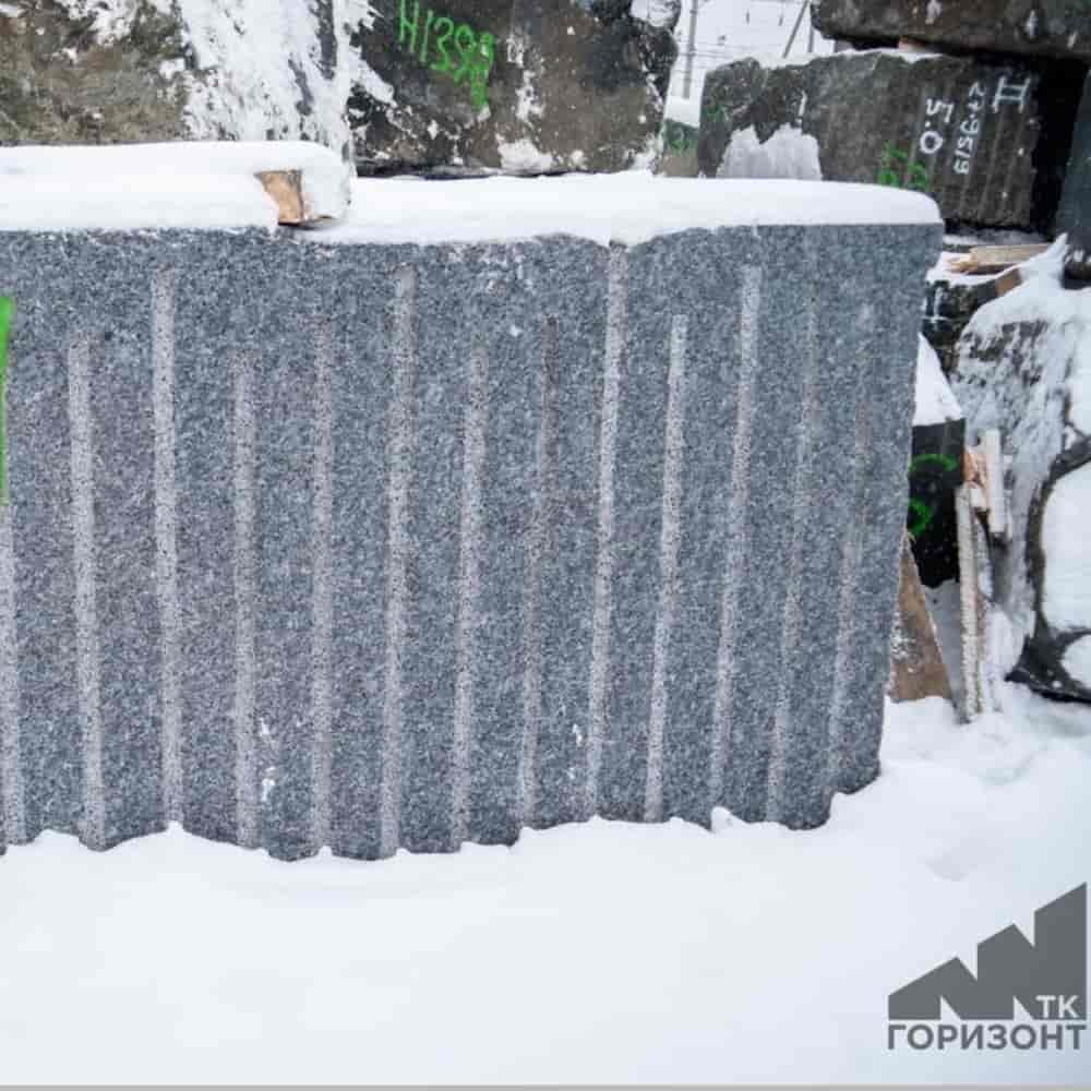 Блоки из синего гранита Гранит Блю Пёрл (Blue Pearl) Блоки из синего гранита Гранит Блю Пёрл (Blue Pearl)