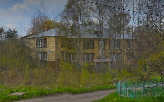 Гречишкина 13 в Гатчине, аварийный дом Гречишкина 13 в Гатчине, аварийный дом