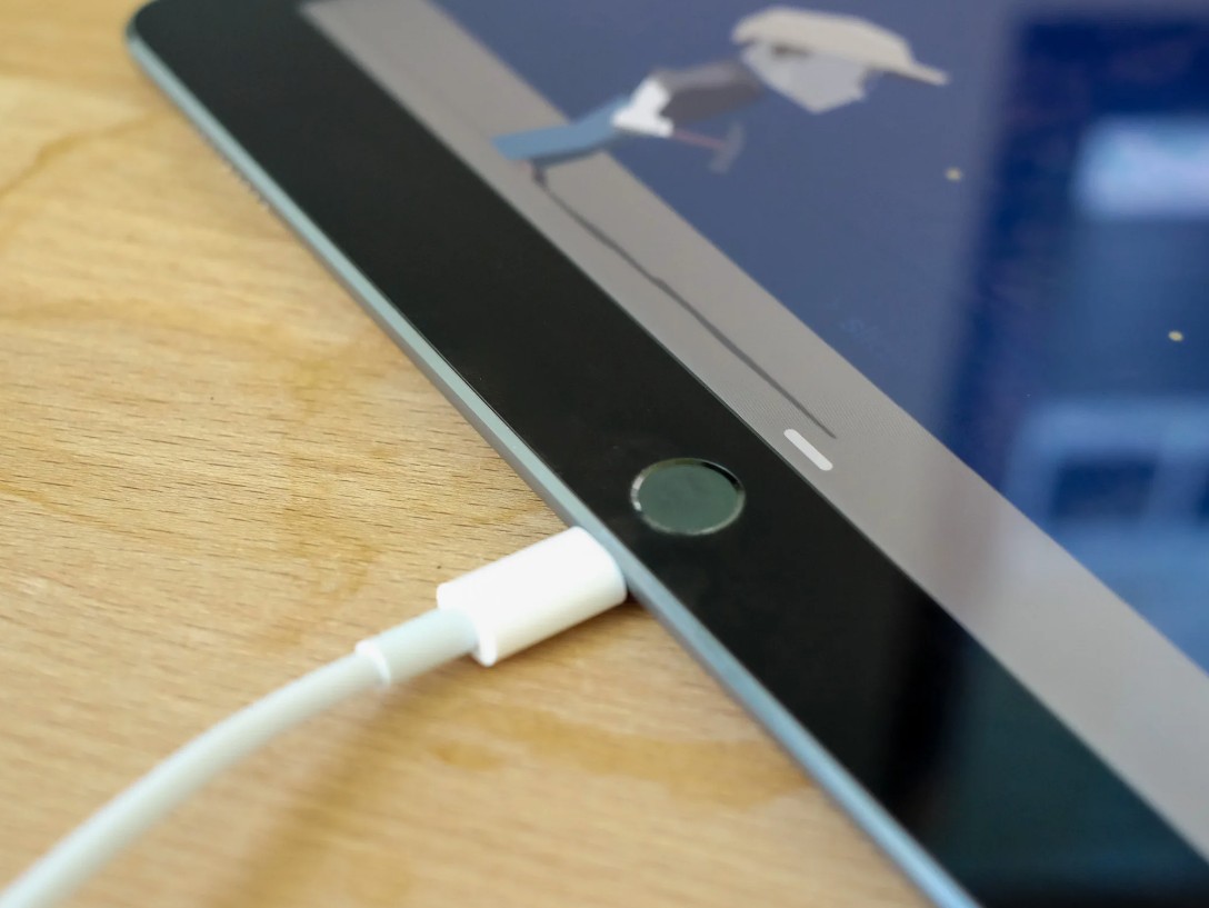 Не заряжается планшет от usb Что делать, если планшет не заряжается от usb?