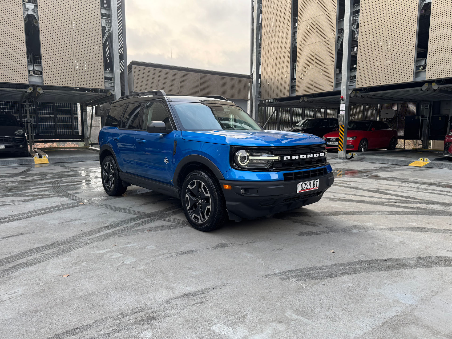 FORD BRONCO