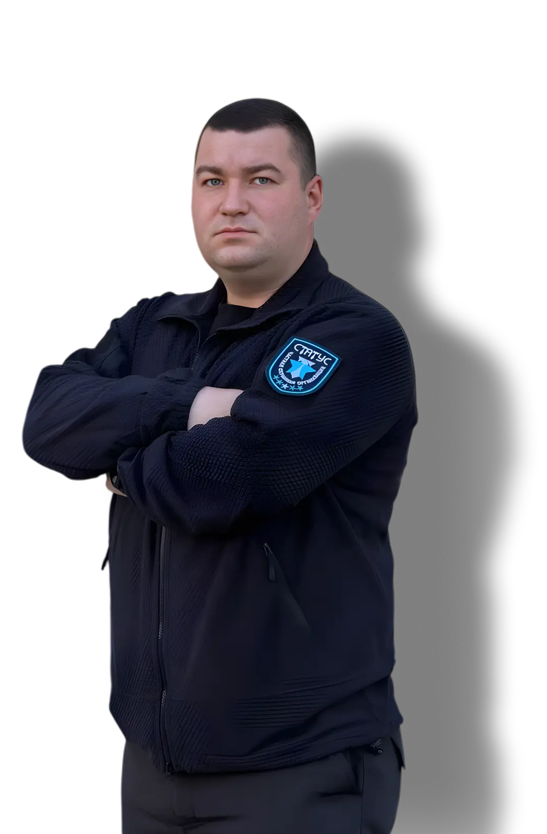 Физическая охрана в Воронеже, области и регионах ЦФО Мужчина в форме охранника с нашивкой "СТАТУС"