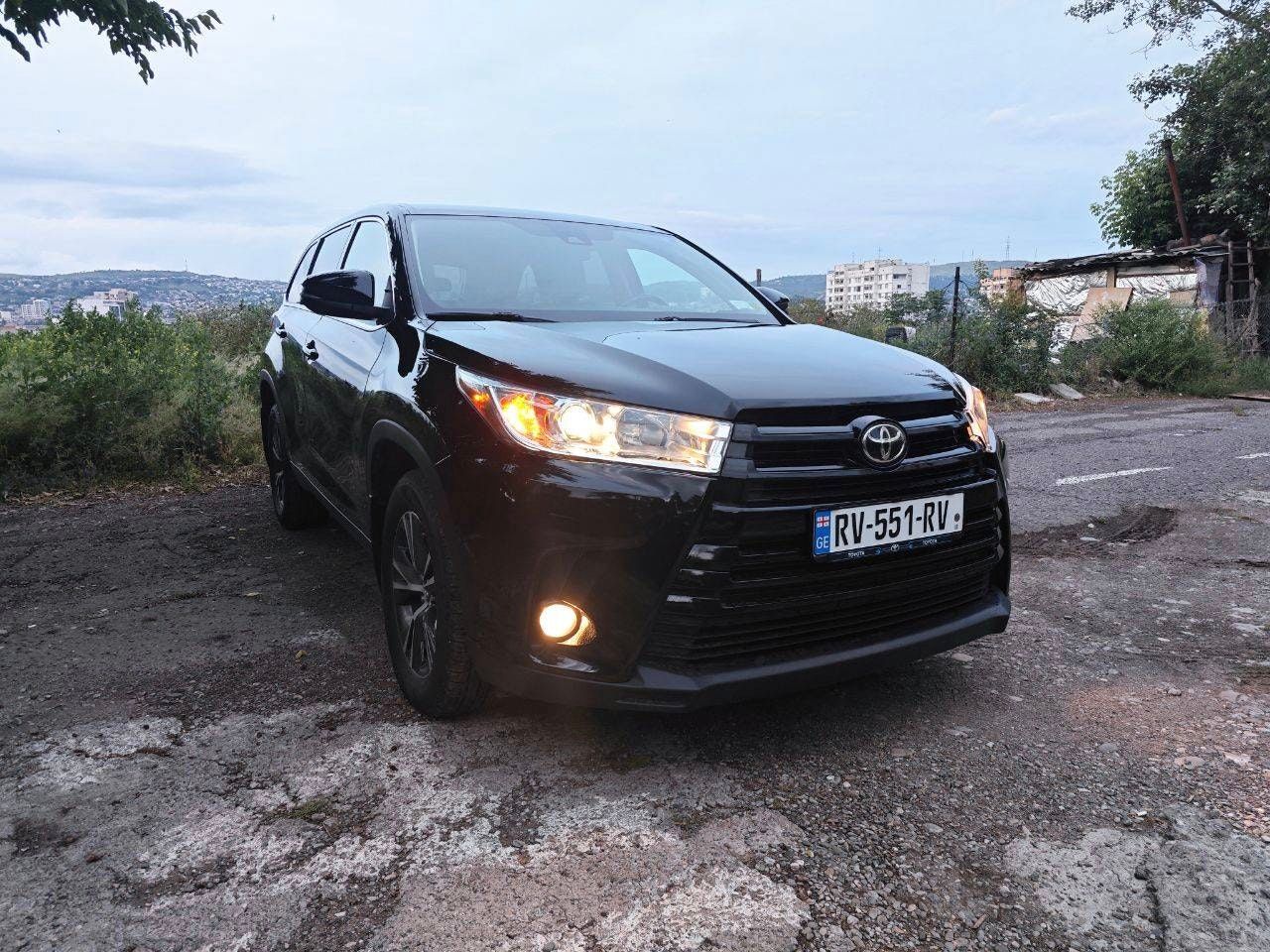 TOYOTA HIGHLANDER