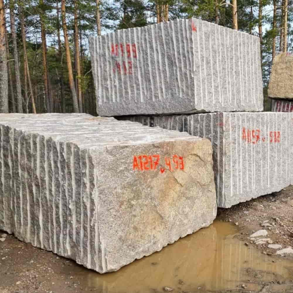 Блоки из гранита Ала-Носкуа Блоки из гранита Ала-Носкуа