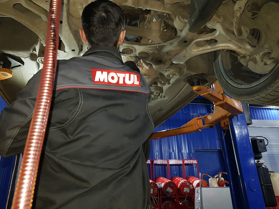 Замена масла в автомате Audi Замена масла в автомате Audi
