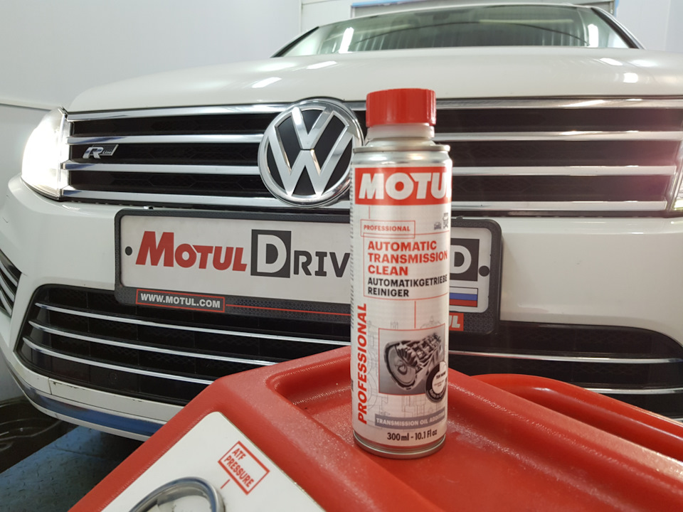 Замена масла в автоматической коробке Volkswagen Touareg Замена масла в коробке автомат Volkswagen Touareg