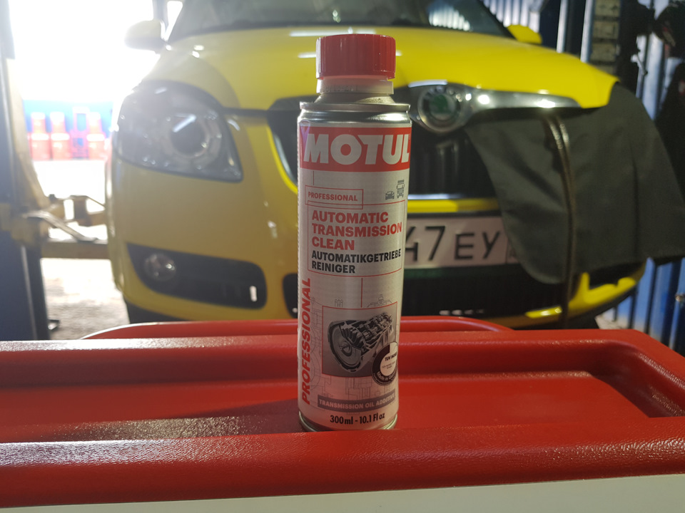 Замена масла в автоматической коробке Fabia Замена масла в автоматической коробке Fabia