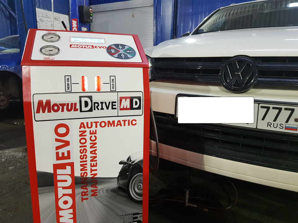 Аппаратная замена масла в автоматической коробке Volkswagen Touareg Аппаратная замена масла в автоматической коробке Volkswagen Touareg